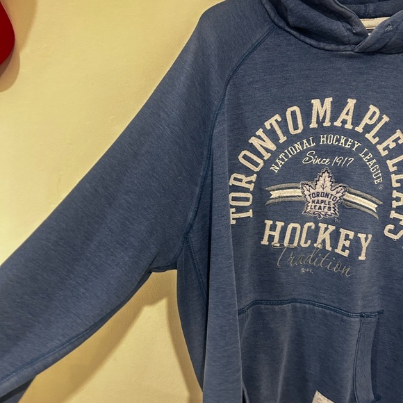 Toronto maple leafs - Picture 2 of 6